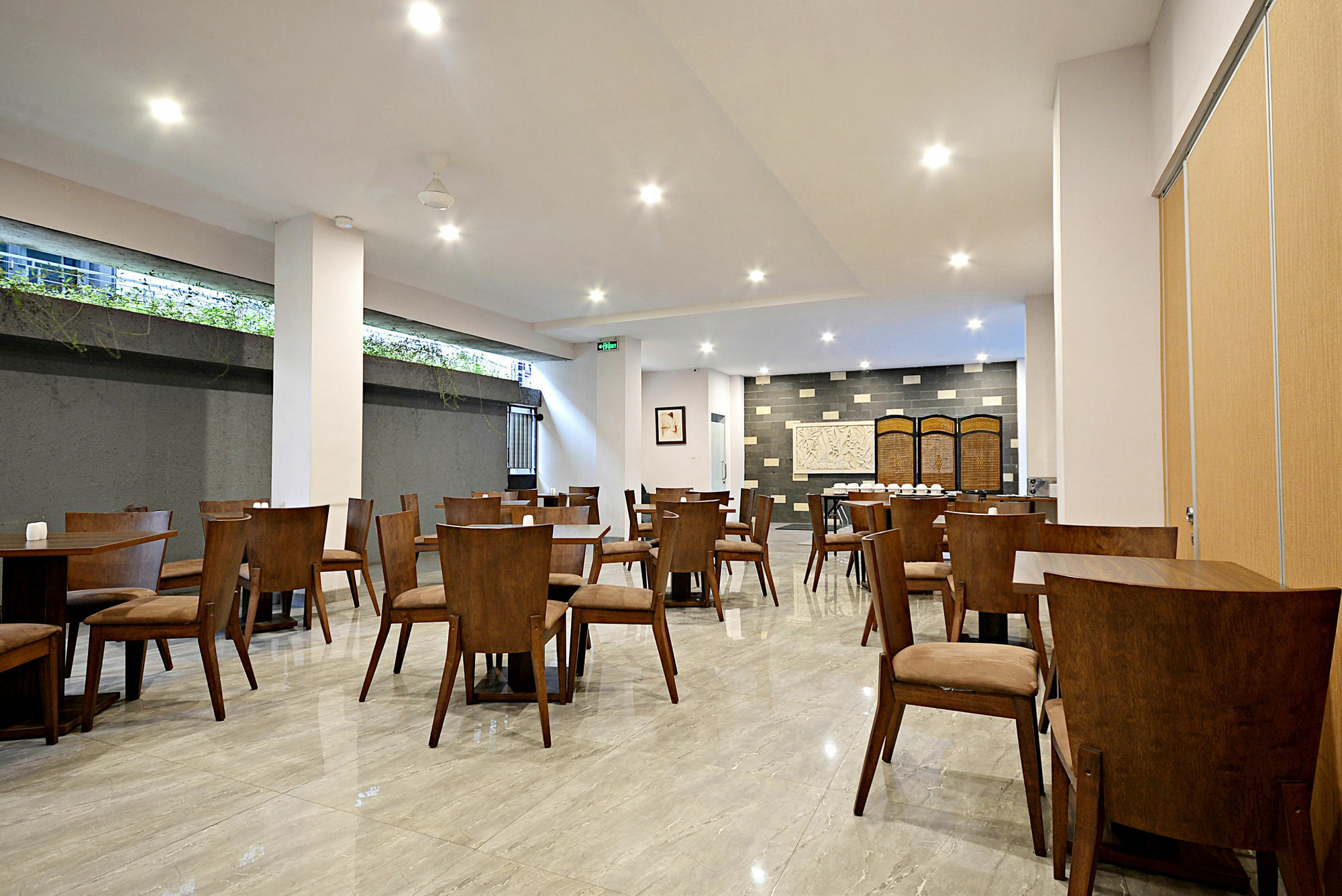 Zen Rooms Cipete Safin Inn Cilandak エクステリア 写真