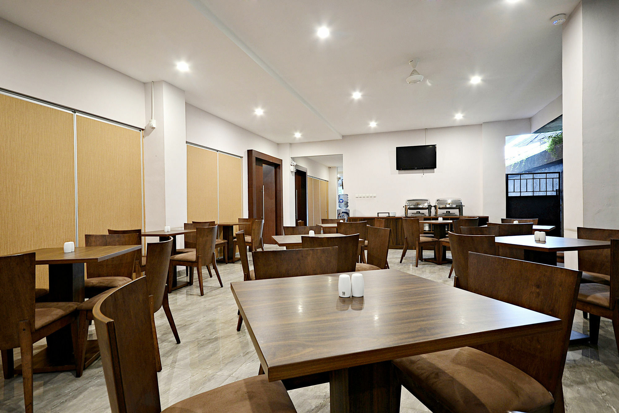 Zen Rooms Cipete Safin Inn Cilandak エクステリア 写真