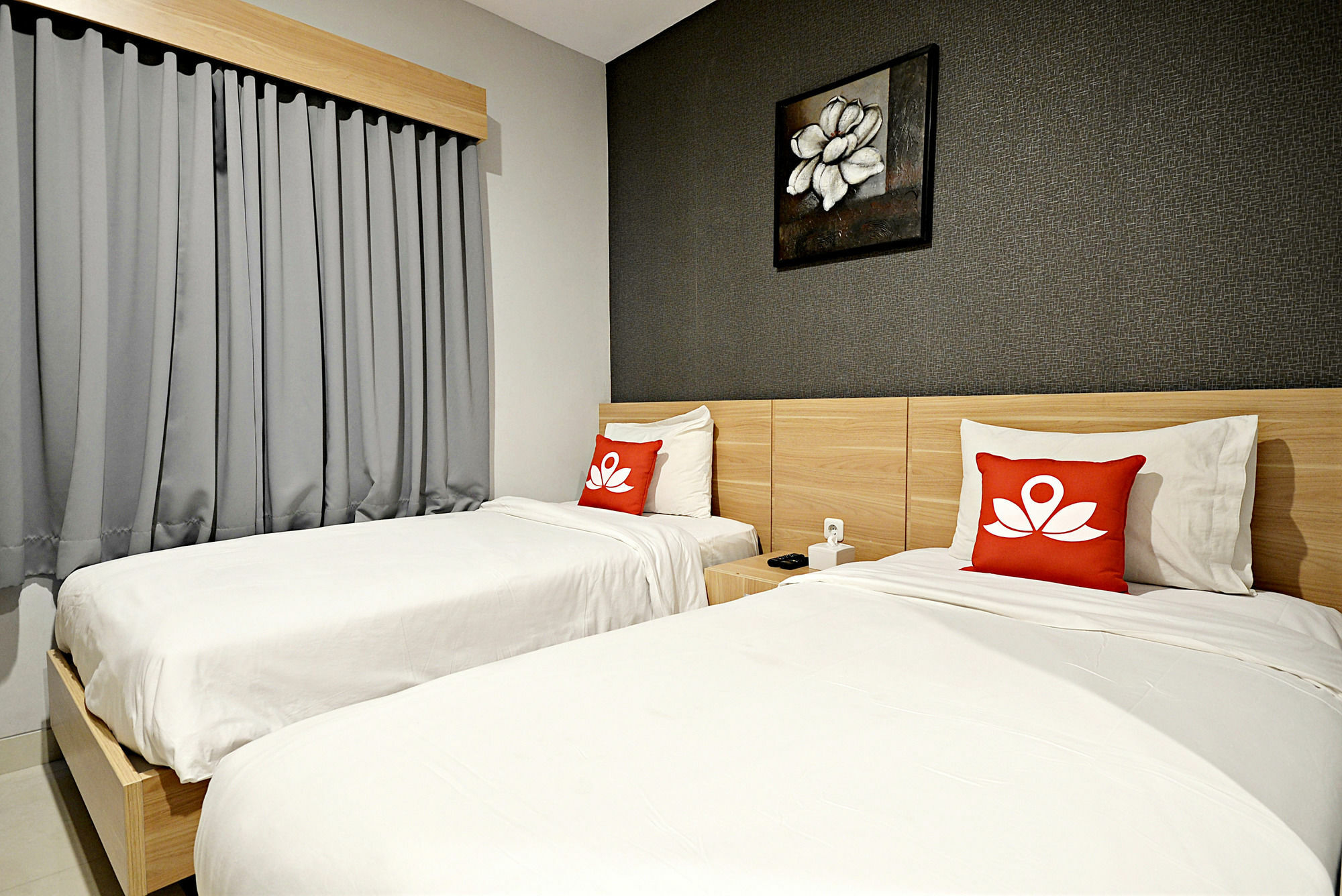 Zen Rooms Cipete Safin Inn Cilandak エクステリア 写真